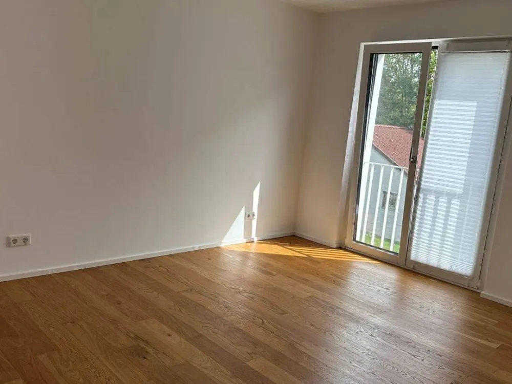 Neuwertige 2-Zimmer-Wohnung mit Balkon!