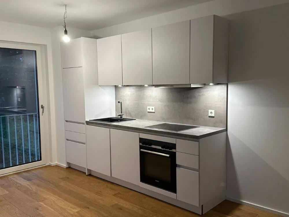 Neuwertige 2-Zimmer-Wohnung mit Balkon!