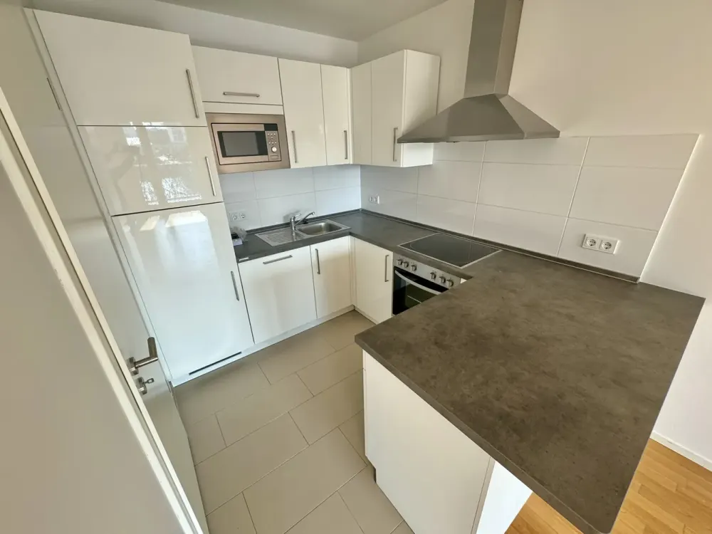 Ruhiges Wohnen am Wasser: Charismatische 2-Zimmer-Wohnung im Herzen von Friedrichshain!