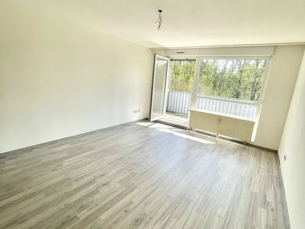 1-Zimmerwohnung mit Balkon und Garage