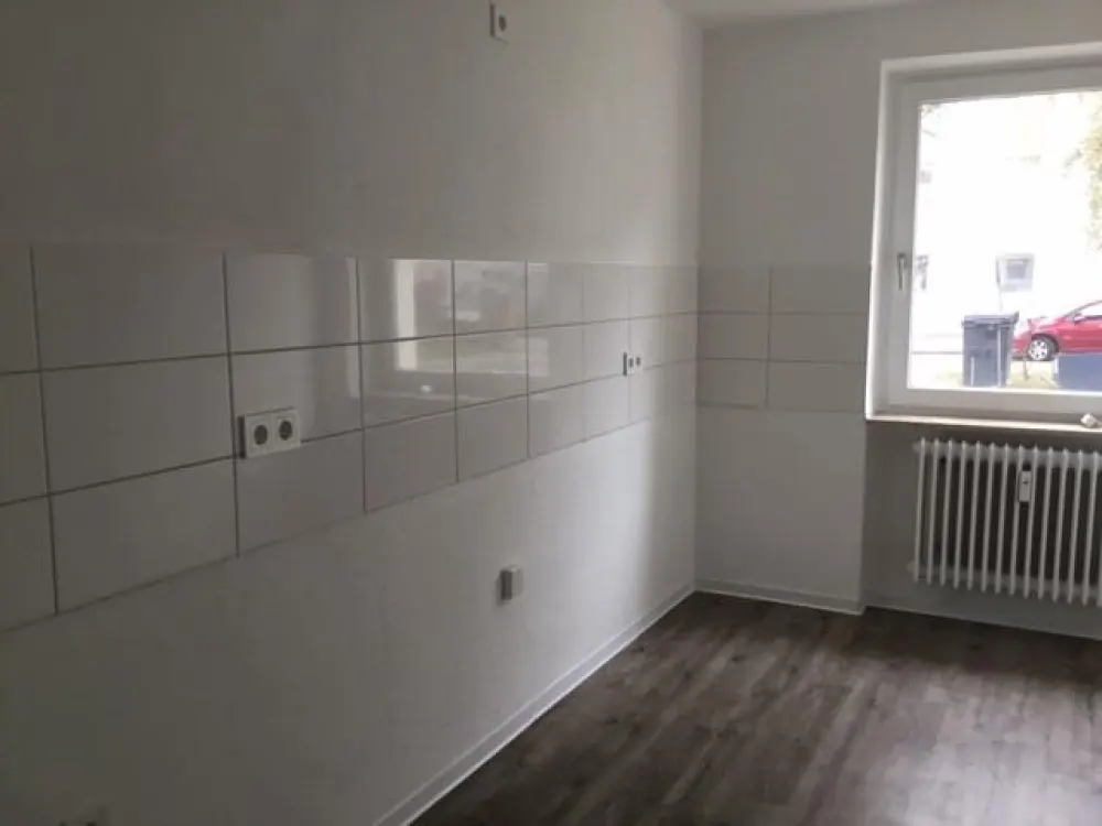 Beautiful 2-Room Apartment Seeks Tenant