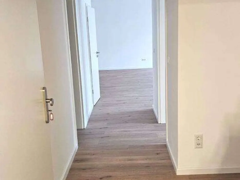 ++++TRAUMWOHNUNG+3 RAUM MIT BALKON+BAD M. BADEWANNE+FBH+LIFT++UVM.+++