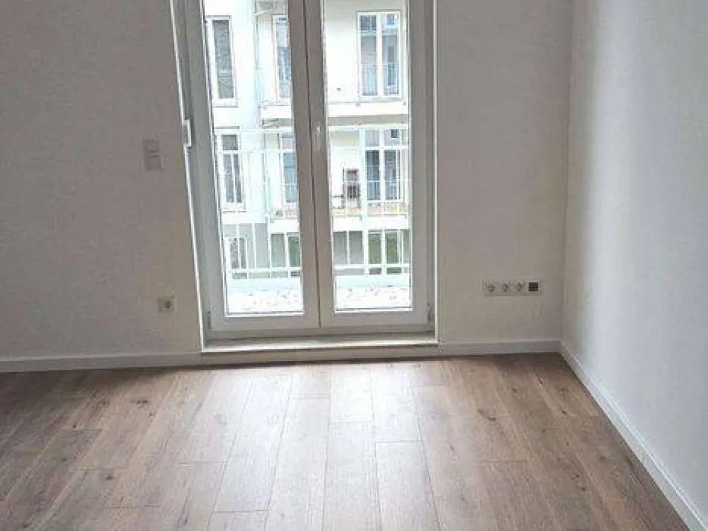 ++++TRAUMWOHNUNG+3 RAUM MIT BALKON+BAD M. BADEWANNE+FBH+LIFT++UVM.+++