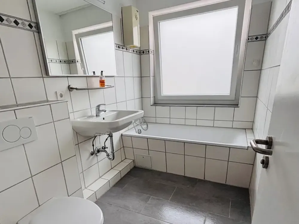 Renovierte 3-Zimmer Wohnung in Dormagen/Delhoven