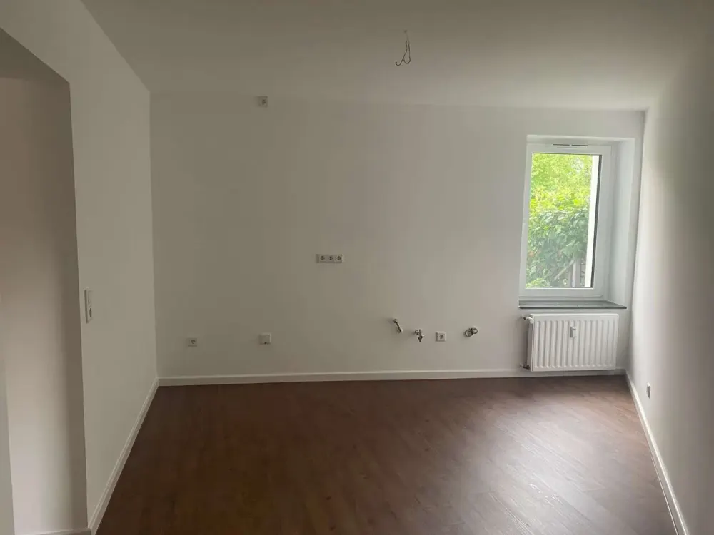 Kernsanierte 2-Zimmer-Erdgeschosswohnung in Schlossnähe von Willich-Neersen!