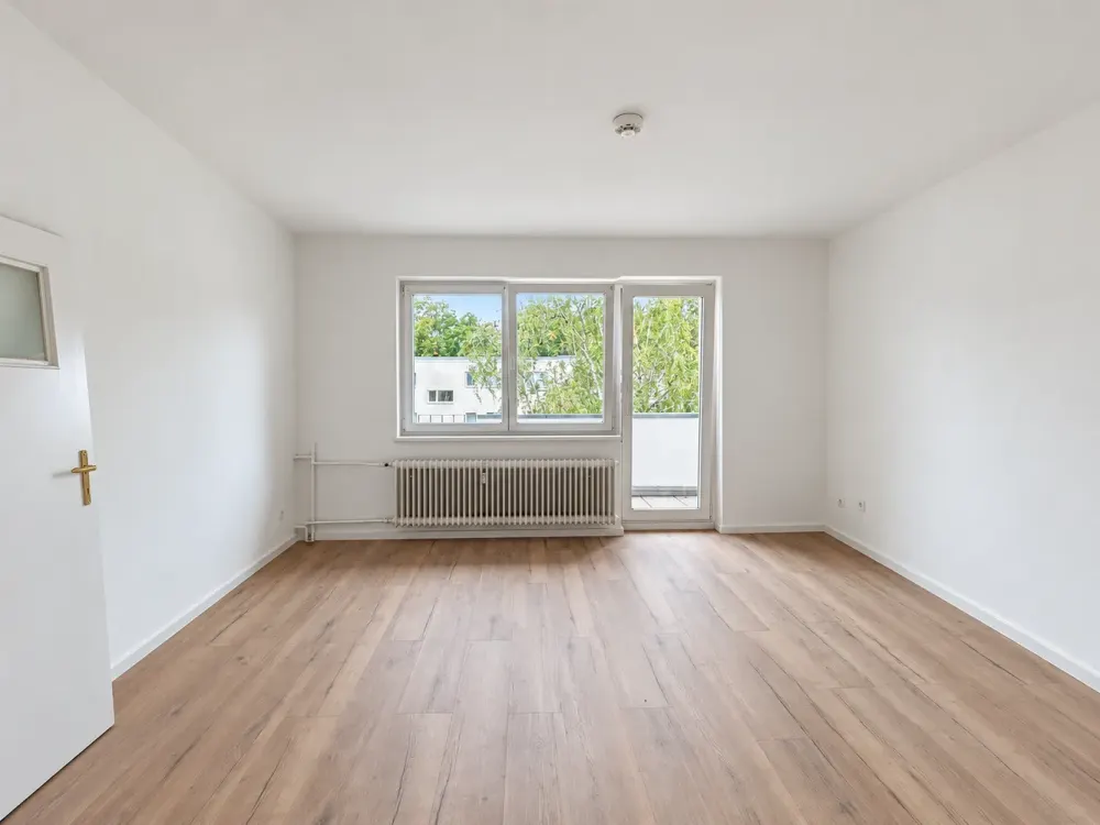 Erstbezug nach Sanierung - helle 2 Zimmer Wohnung mit Einbauküche & hochwertiger Ausstattung
