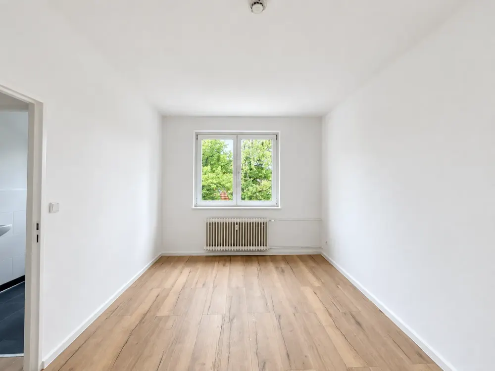 Erstbezug nach Sanierung - helle 2 Zimmer Wohnung mit Einbauküche & hochwertiger Ausstattung