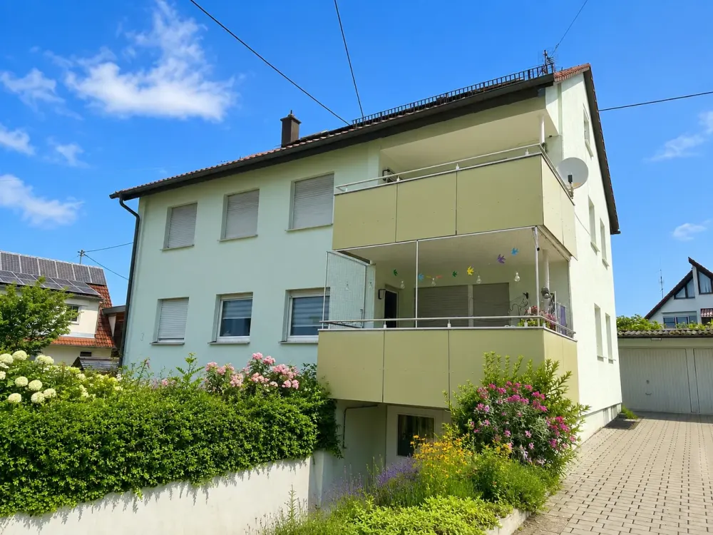Gemütliche 2,5-Zimmerwohnung mit Küchenzeile in ruhiger Lage AN EINZELPERSON