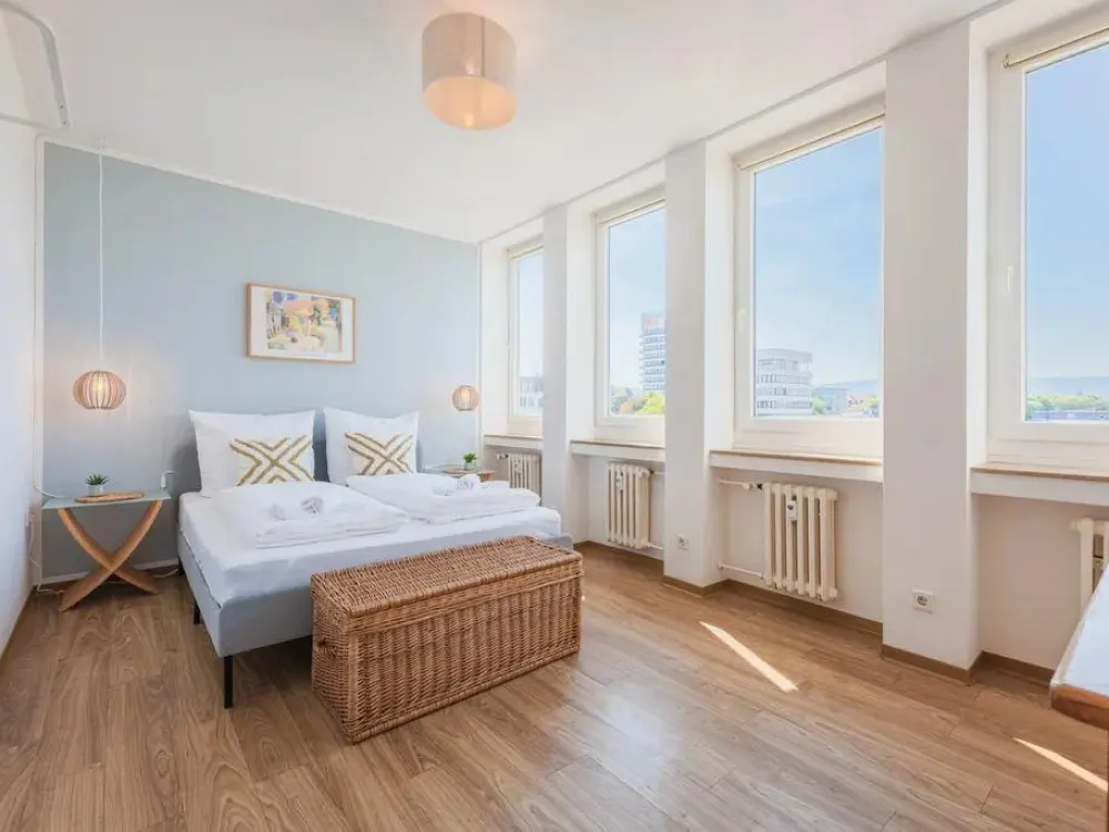 Large Family Apartment Nostalgia near Kassel Central Station