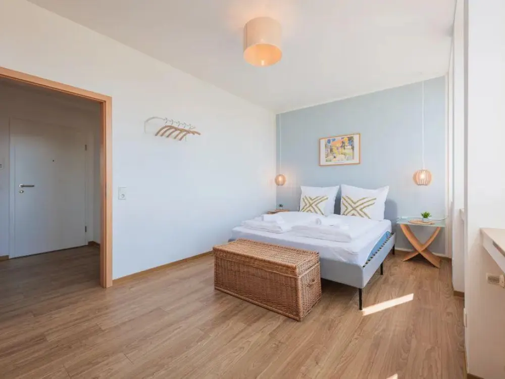 Large Family Apartment Nostalgia near Kassel Central Station