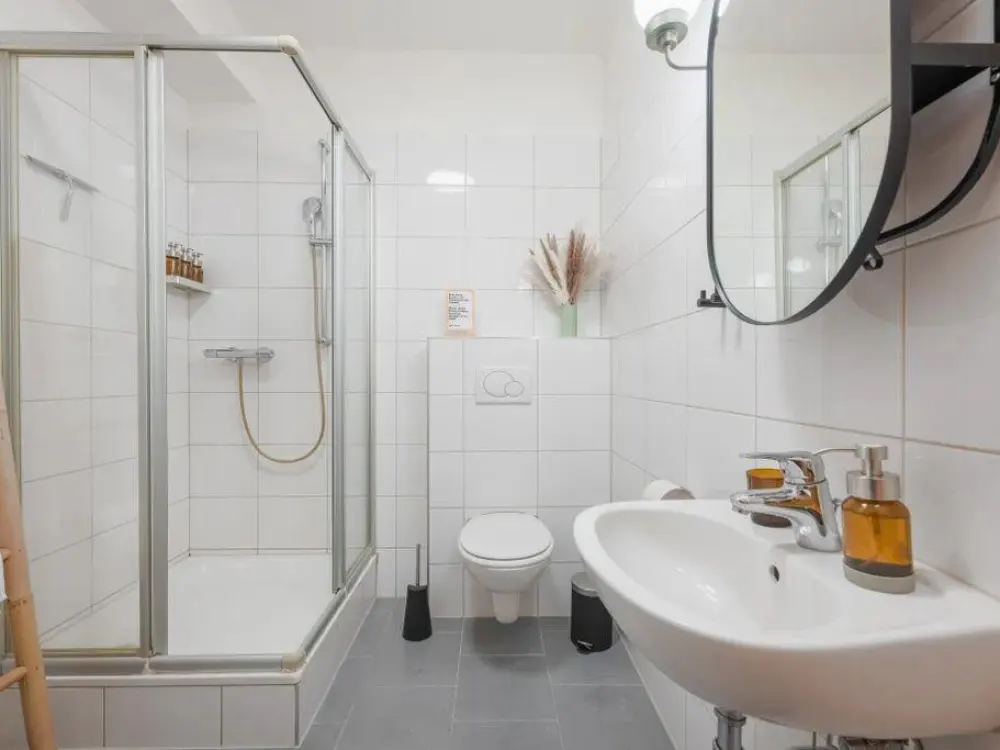 Large Family Apartment Nostalgia near Kassel Central Station