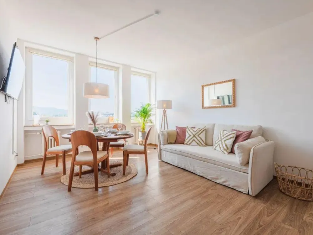 Large Family Apartment Nostalgia near Kassel Central Station