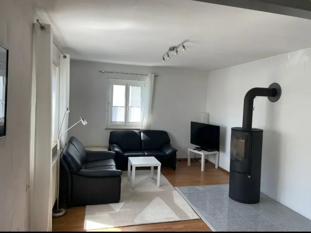 Befristet 01.09-28.2.2027 2-Zimmer-Wohnung in Stuttgart-Feuerbach
