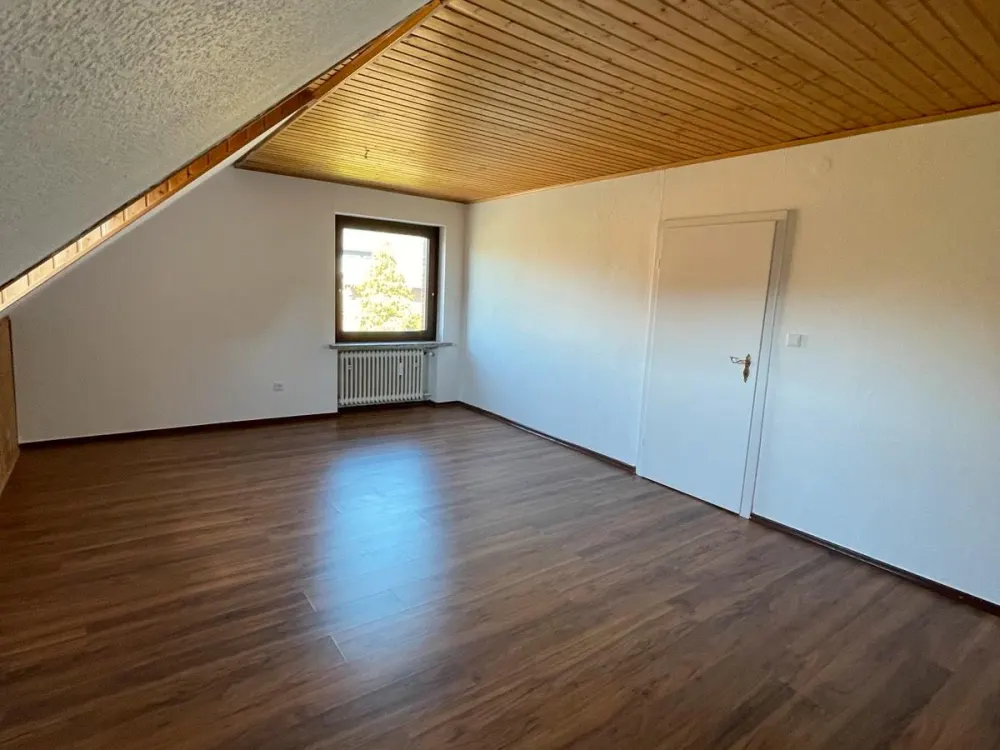 3 Zimmerwohnung in Burgwedel / Kleinburgwedel im 1 . OG