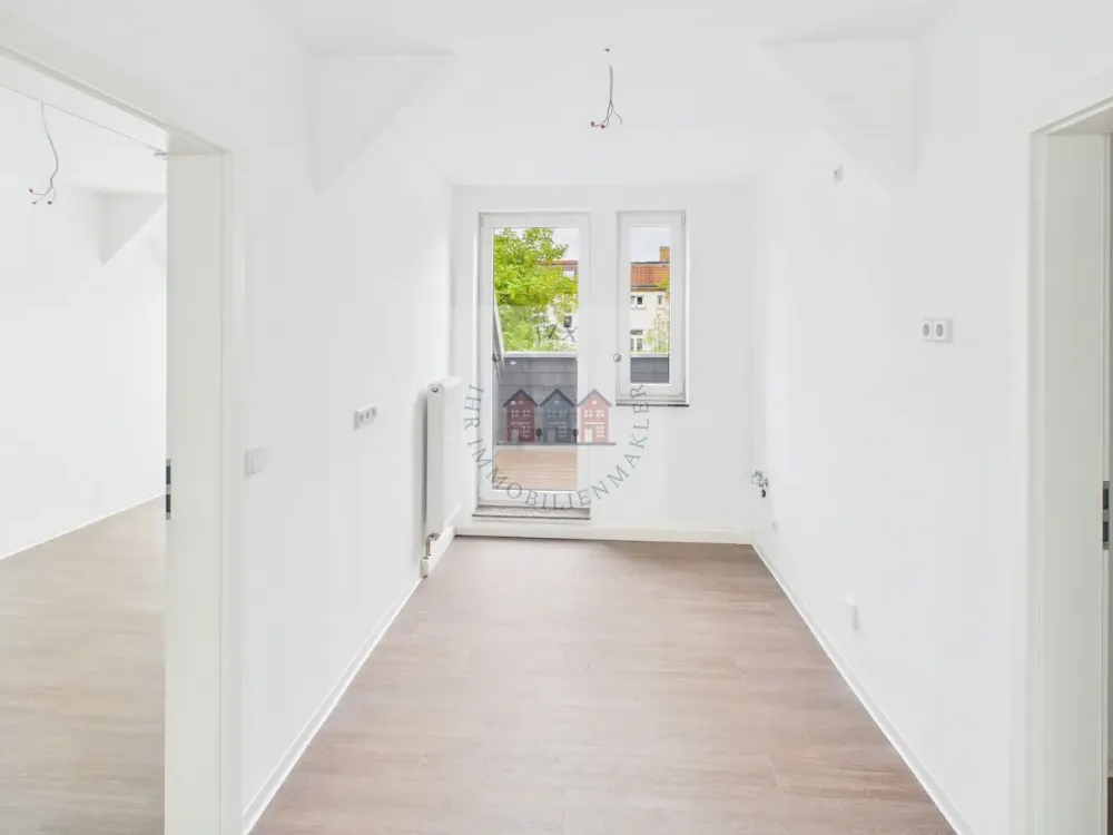 Erstbezug & besonderer Schnitt m. Balkon - Optimal für Singles & Pärchen