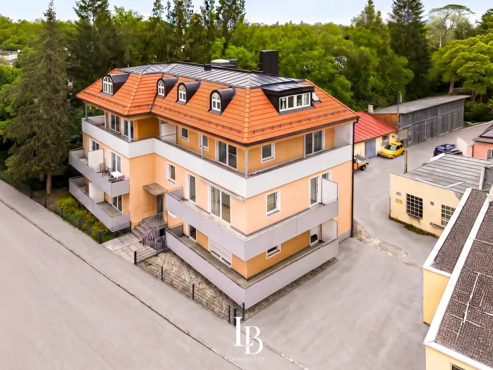 Bezugsfrei & frisch renoviert | Helle 3-Zimmer-Wohnung mit großem Balkon in Unterhaching