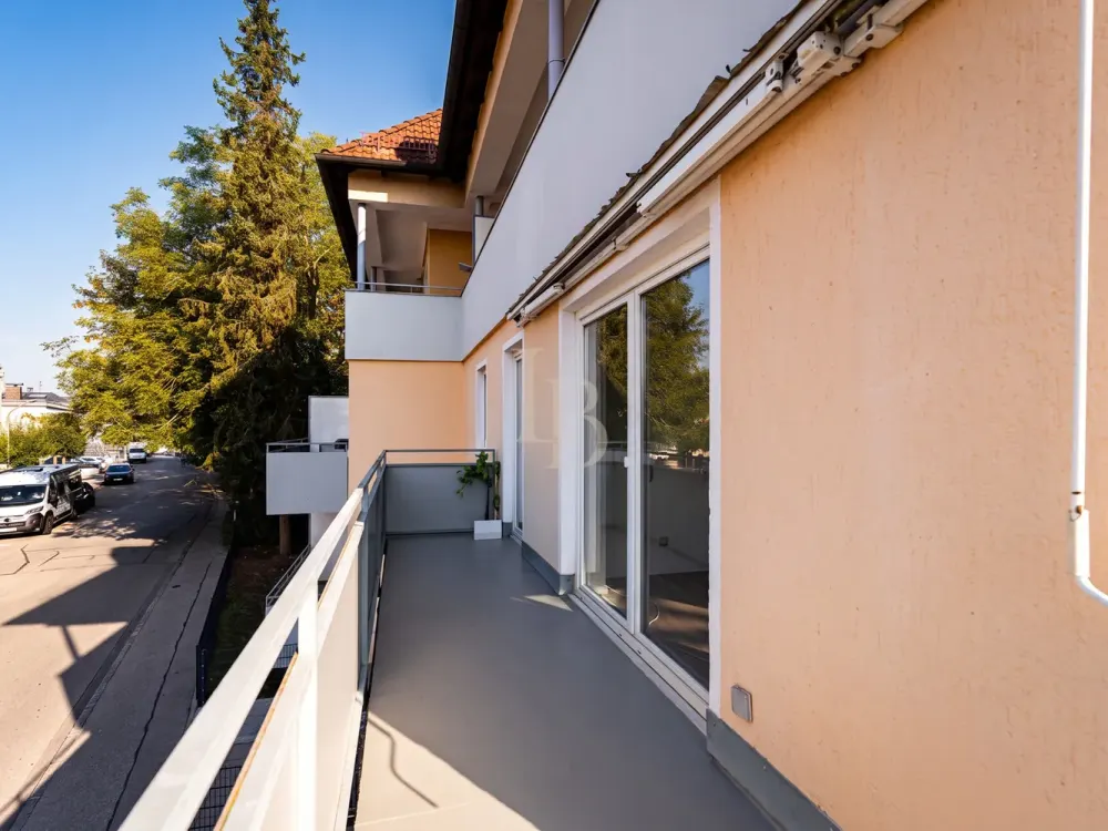 Bezugsfrei & frisch renoviert | Helle 3-Zimmer-Wohnung mit großem Balkon in Unterhaching