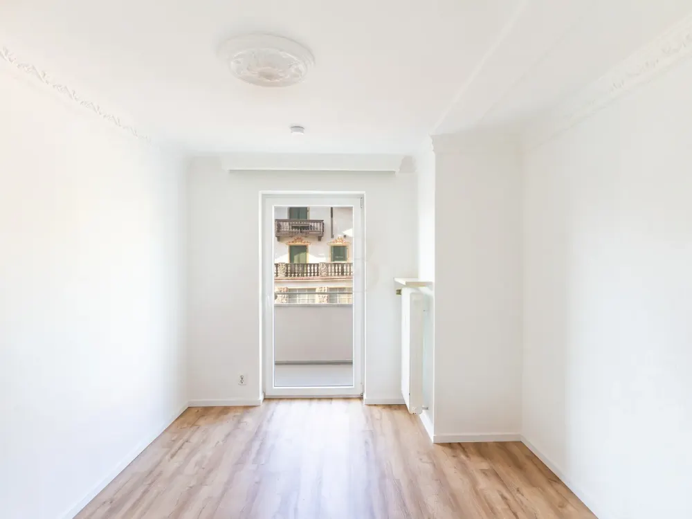 Bezugsfrei & frisch renoviert | Helle 3-Zimmer-Wohnung mit großem Balkon in Unterhaching