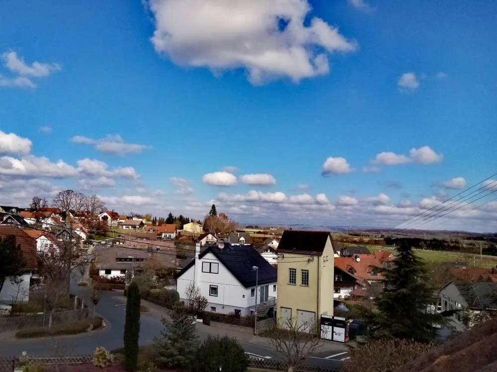 Gemütliche möblierte DG-Wohnung