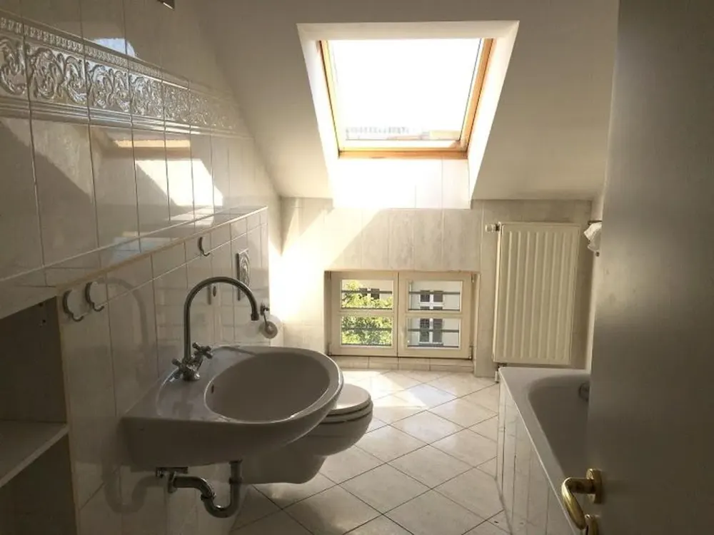 BEFRISTET DG Maisonette in Top Lage Marienstr. 10117
