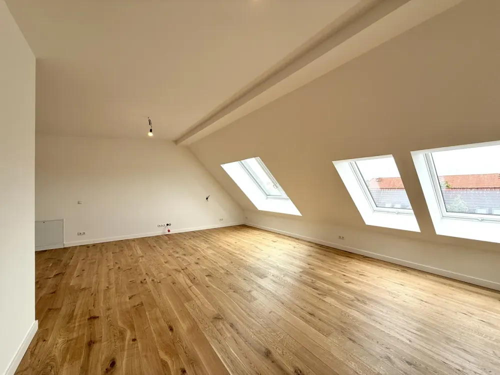 Hochwertige Dachgeschosswohnung über den Dächern Pankows