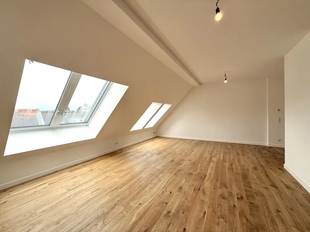 Hochwertige Dachgeschosswohnung über den Dächern Pankows