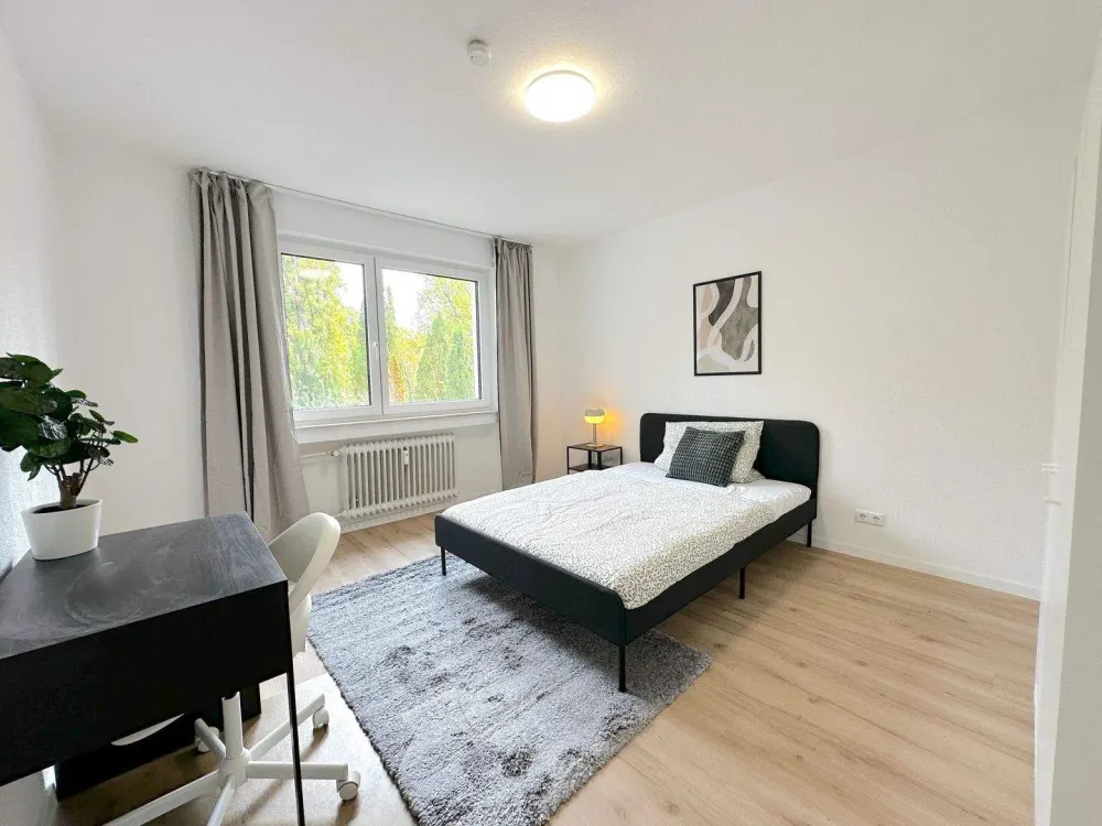 Neugründung WG für 6 Personen - Helle Erdgeschosswohnung in Frankfurt am Main