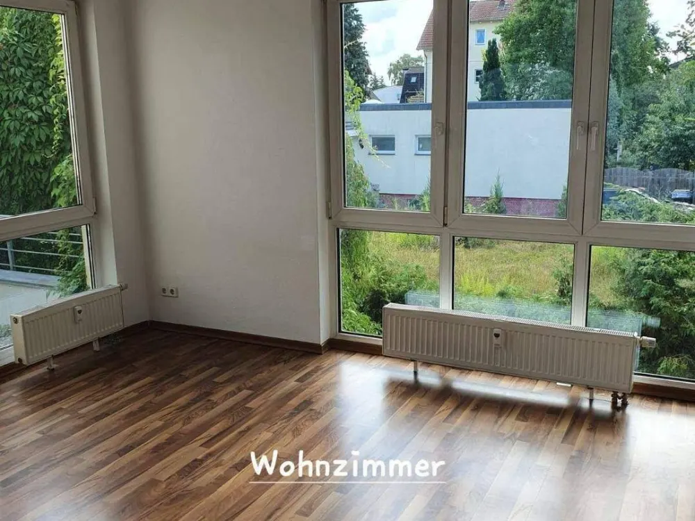GEMÜTLICHE 3 Zimmer-Wohnung in grüner Wohnlage von Berlin-Buckow im 1.OG