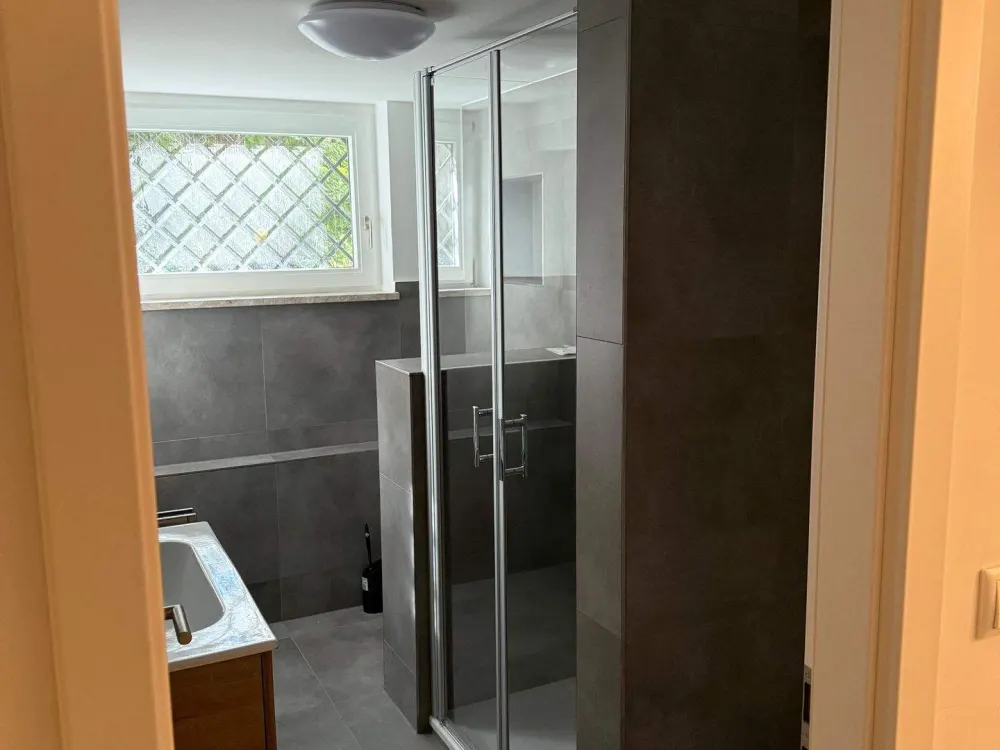 Moderne Souterrainwohnung in Erlenstegen