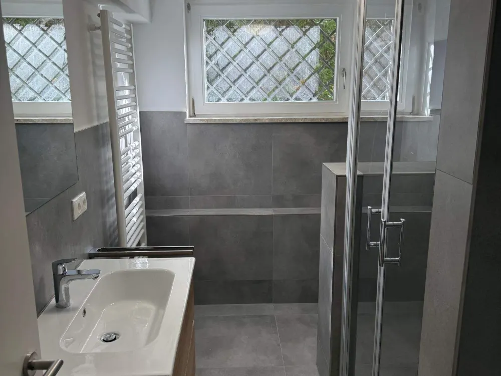 Moderne Souterrainwohnung in Erlenstegen