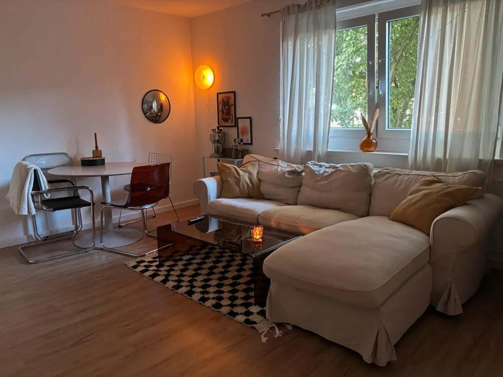 Möblierte 2-Zimmer-Wohnung. BEFRISTETE UNTERMIETUNG (6MONATE)