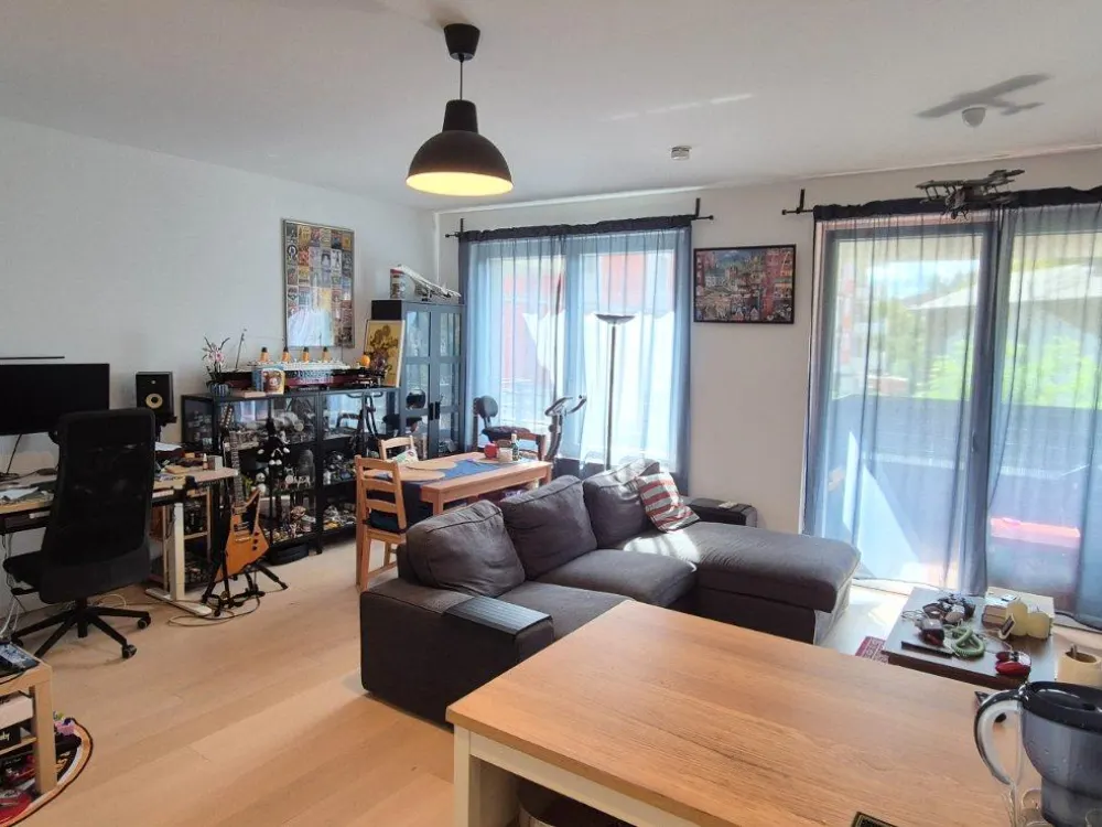 Helle, moderne 2-Zimmer-Wohnung Süd-Balkon & EBK nahe Europacity