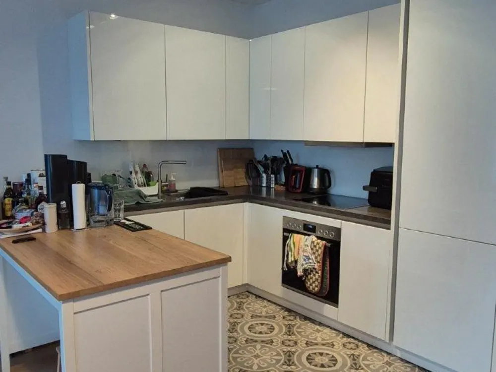 Helle, moderne 2-Zimmer-Wohnung Süd-Balkon & EBK nahe Europacity