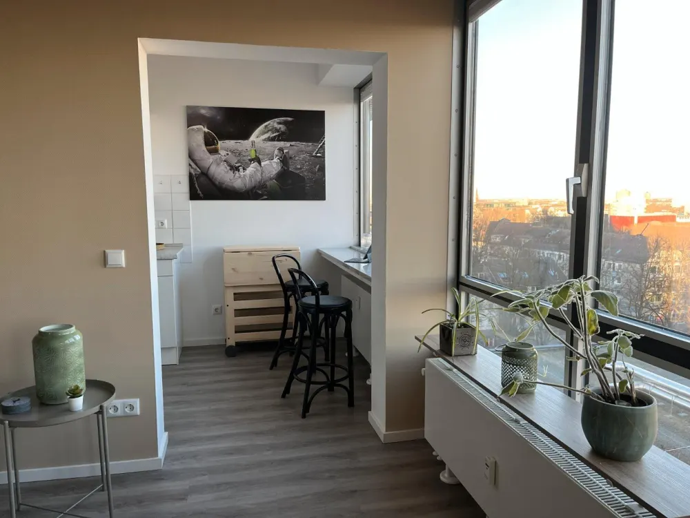 Stilvolle möblierte 2-Zimmer-Wohnung mit traumhaftem Hafenblick