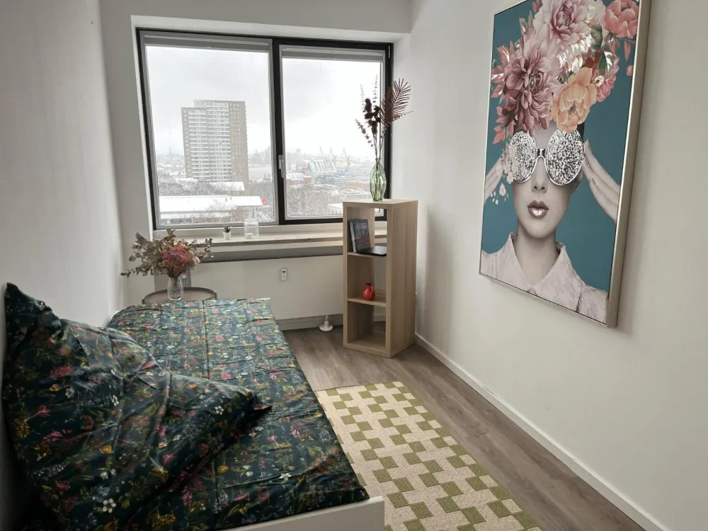 Stilvolle möblierte 2-Zimmer-Wohnung mit traumhaftem Hafenblick