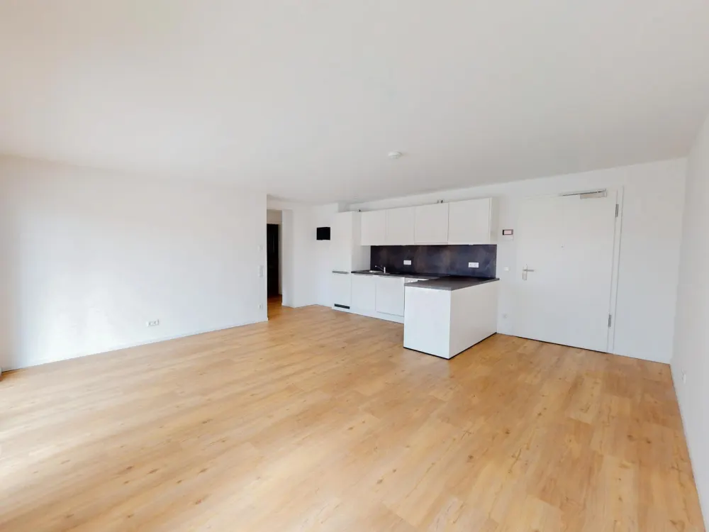 Living with a View: 3 Rooms with Balcony