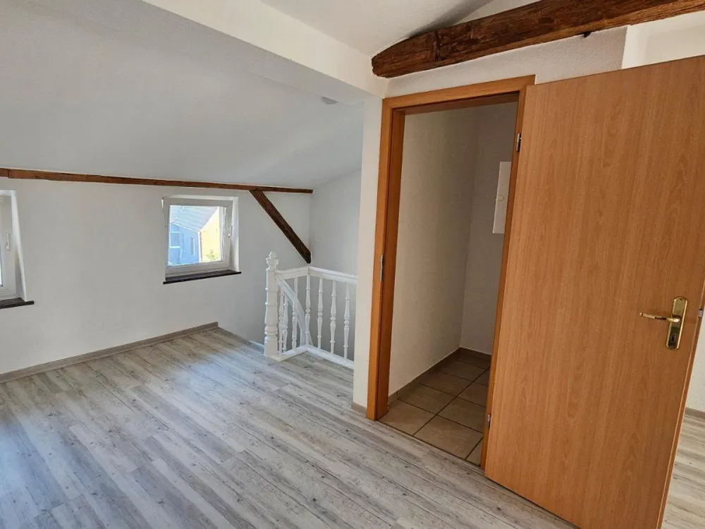 Etagen-/Dachgeschoss-Wohnung in Schwaan zur Miete