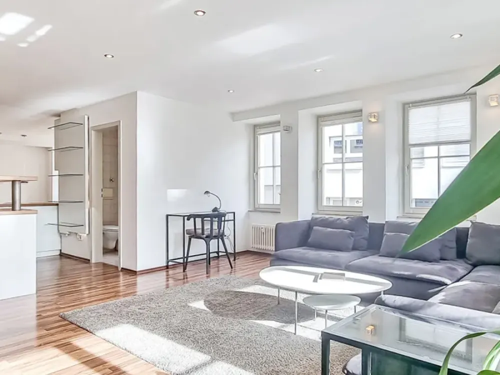 Möbliert - Schmuckstück in Möhringen, offene und große 2 Zimmer Wohnung mit 2 Bäder und Stellplatz b