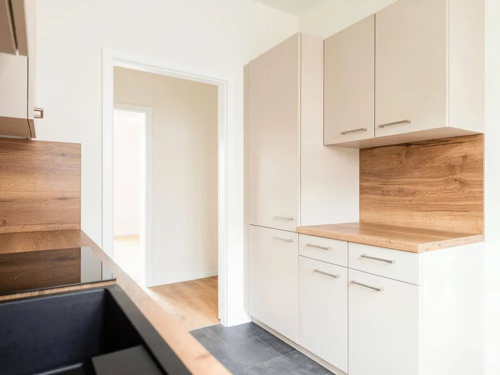 Inkl. neuer EBK! Mit Balkon