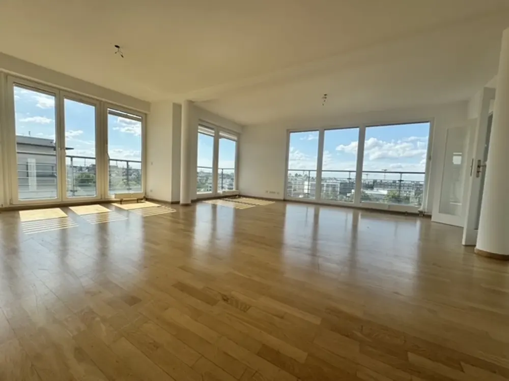 Vermietet - Über den Dächern Berlins - Penthouse in super Lage an der Spree