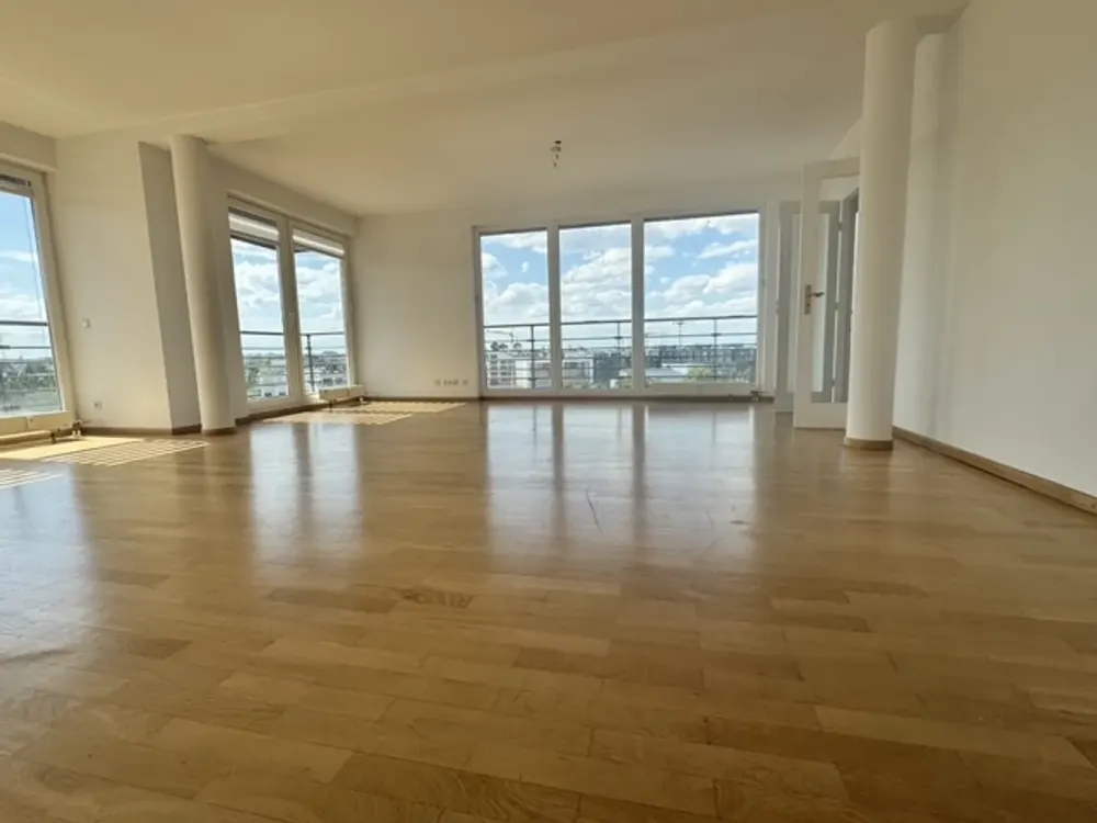 Vermietet - Über den Dächern Berlins - Penthouse in super Lage an der Spree