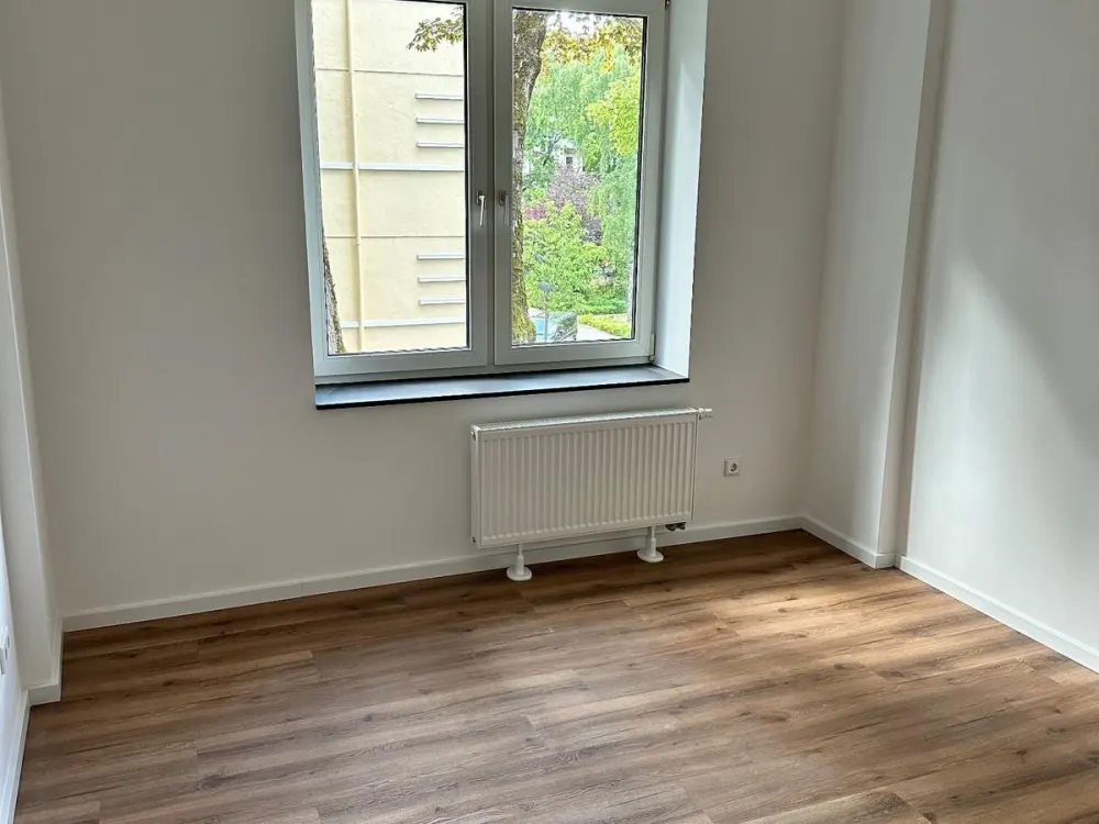 Helle, hochwertig sanierte 4-Zimmer-Altbauwohnung mit Balkon zum Garten, Dortmund-Mitte Ost