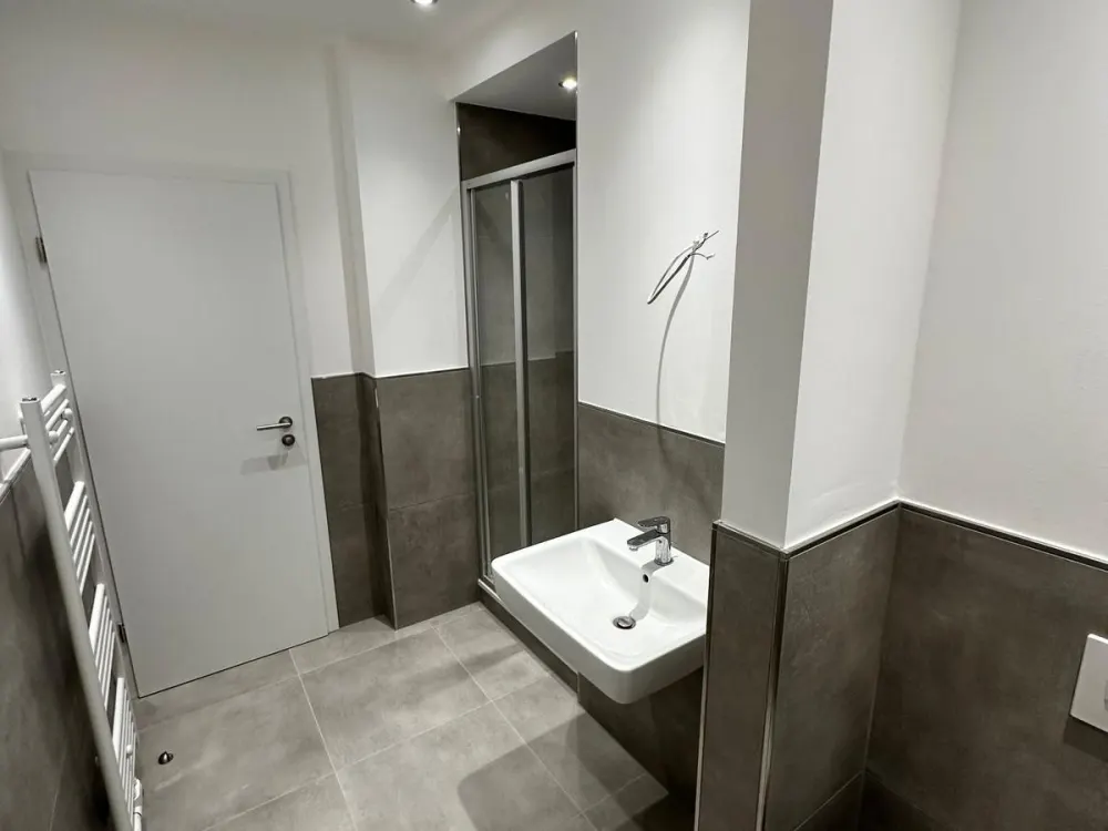 Helle, hochwertig sanierte 4-Zimmer-Altbauwohnung mit Balkon zum Garten, Dortmund-Mitte Ost