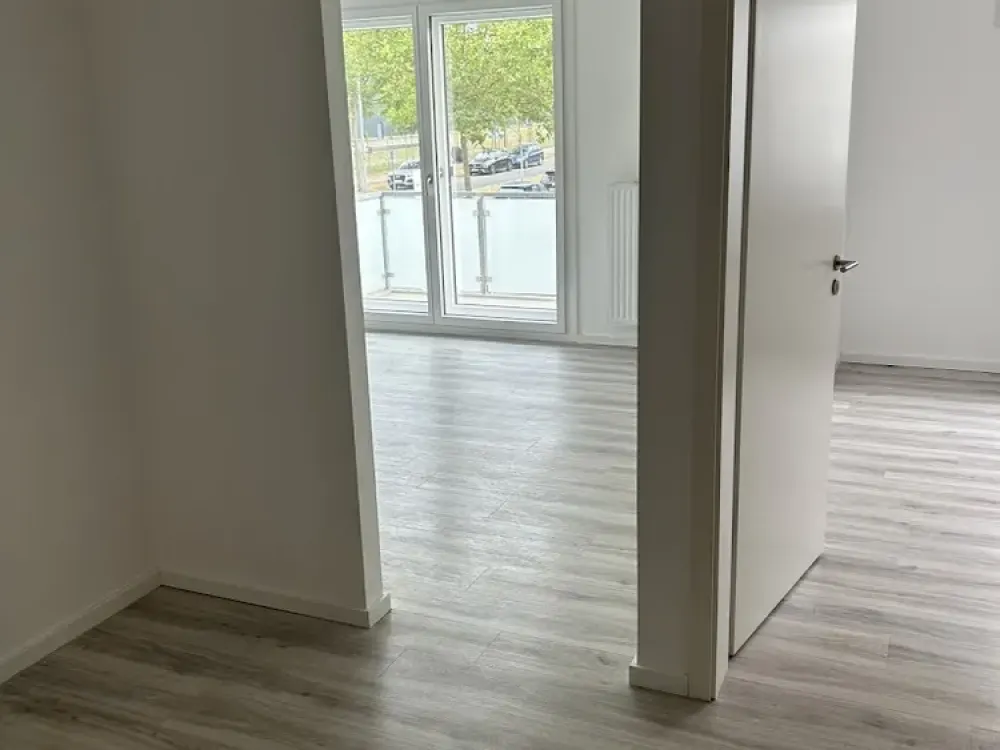 +++3-Zimmerwohnung mit Badewanne und Balkon