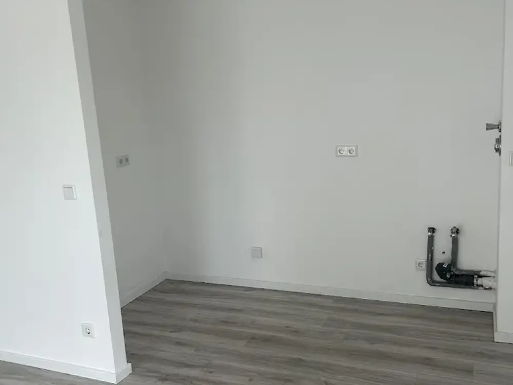 +++3-Zimmerwohnung mit Badewanne und Balkon
