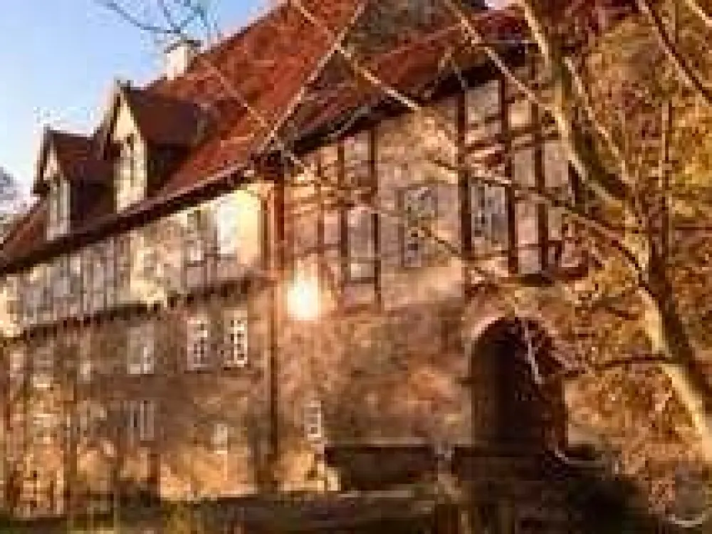 Wohnen auf dem Rittergut - 3 Zimmer-Wohnung mit Kamin