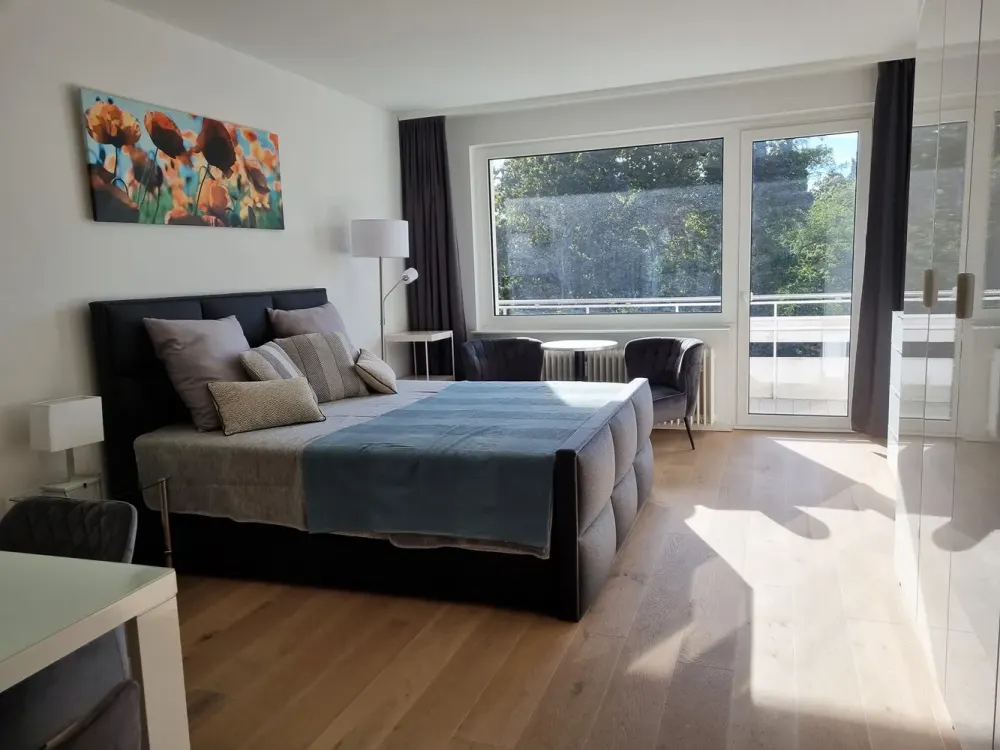 Traumhafte Wohnung mit Terrasse und Grünblick - vollmöbliert- Mietdauer 4-6 Monate
