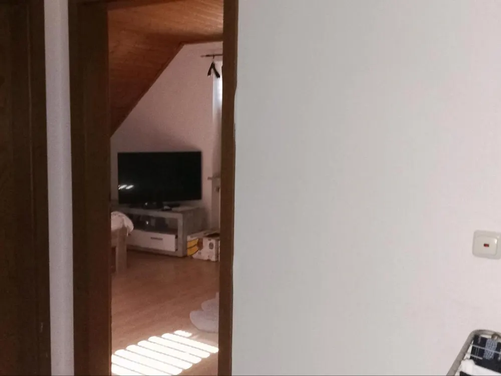 Ein Zimmer zu vermieten