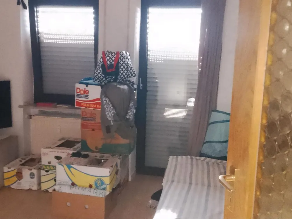 Ein Zimmer zu vermieten