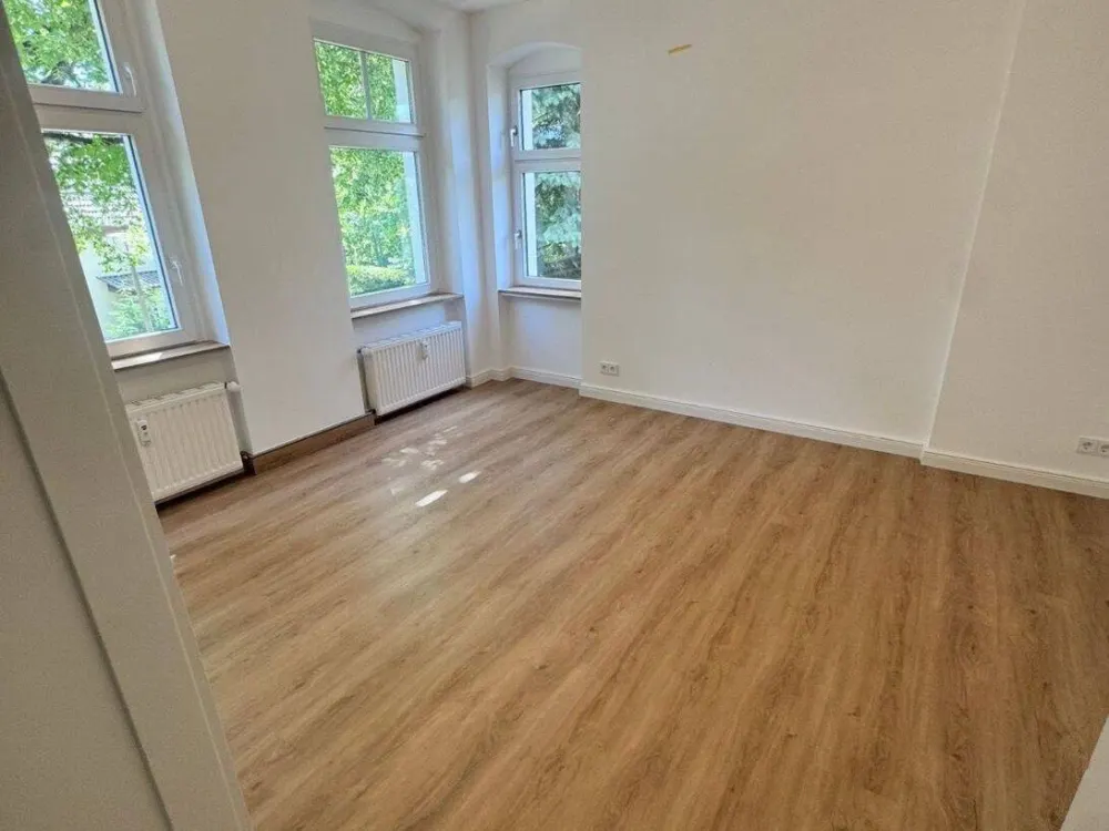 3 Zimmer Wohnung mit Garten